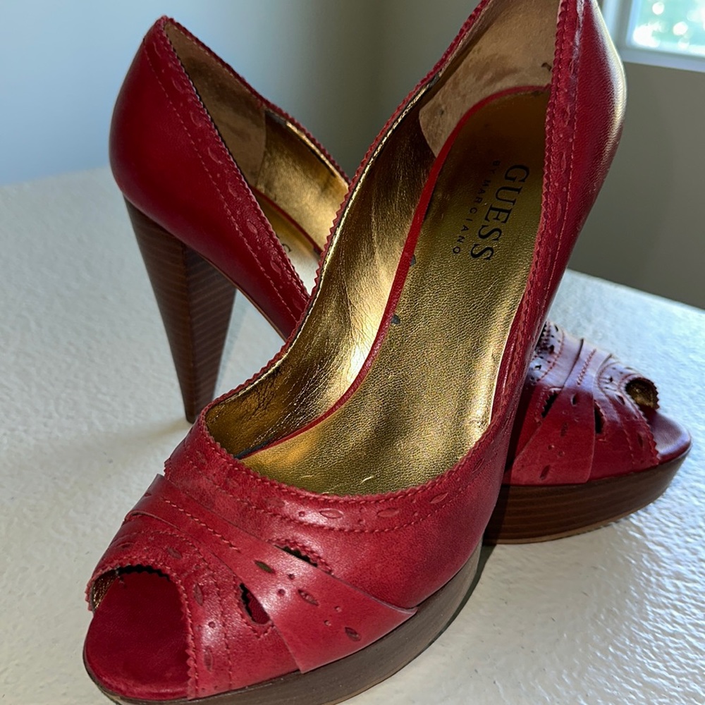 Vintage Guess by Marciano heels